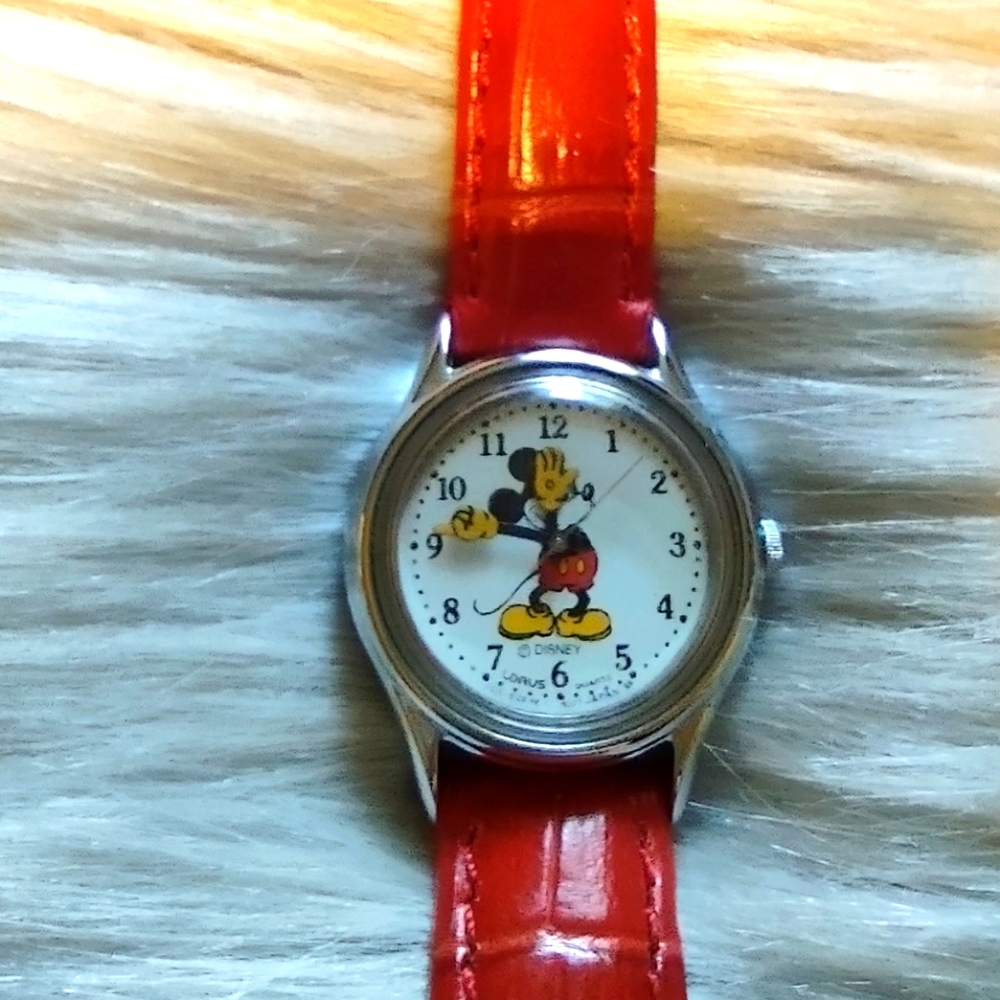 Vintage 80's Mickey Mouse watch